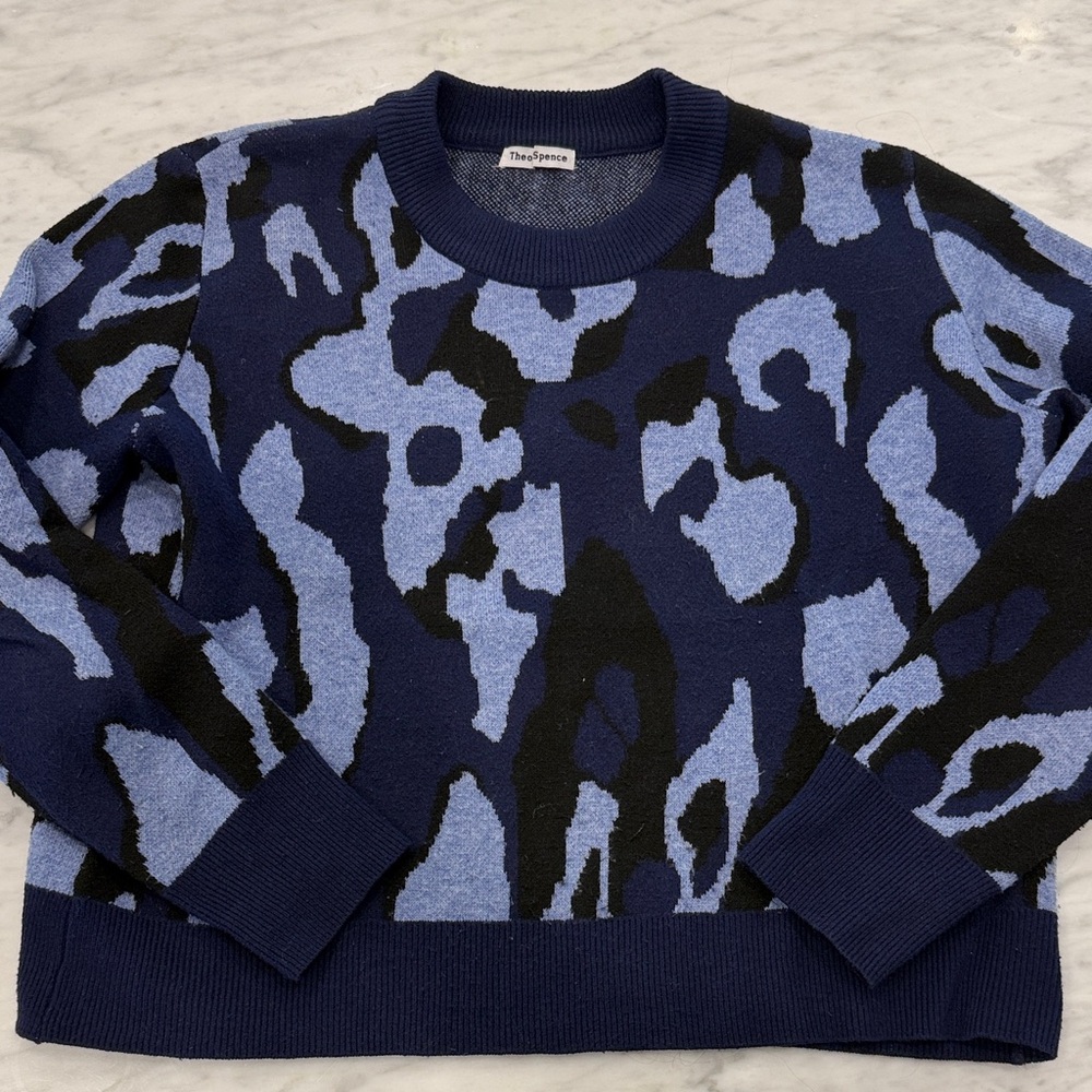 The Elder Statesman Women's Blue and Black Crewneck Sweater